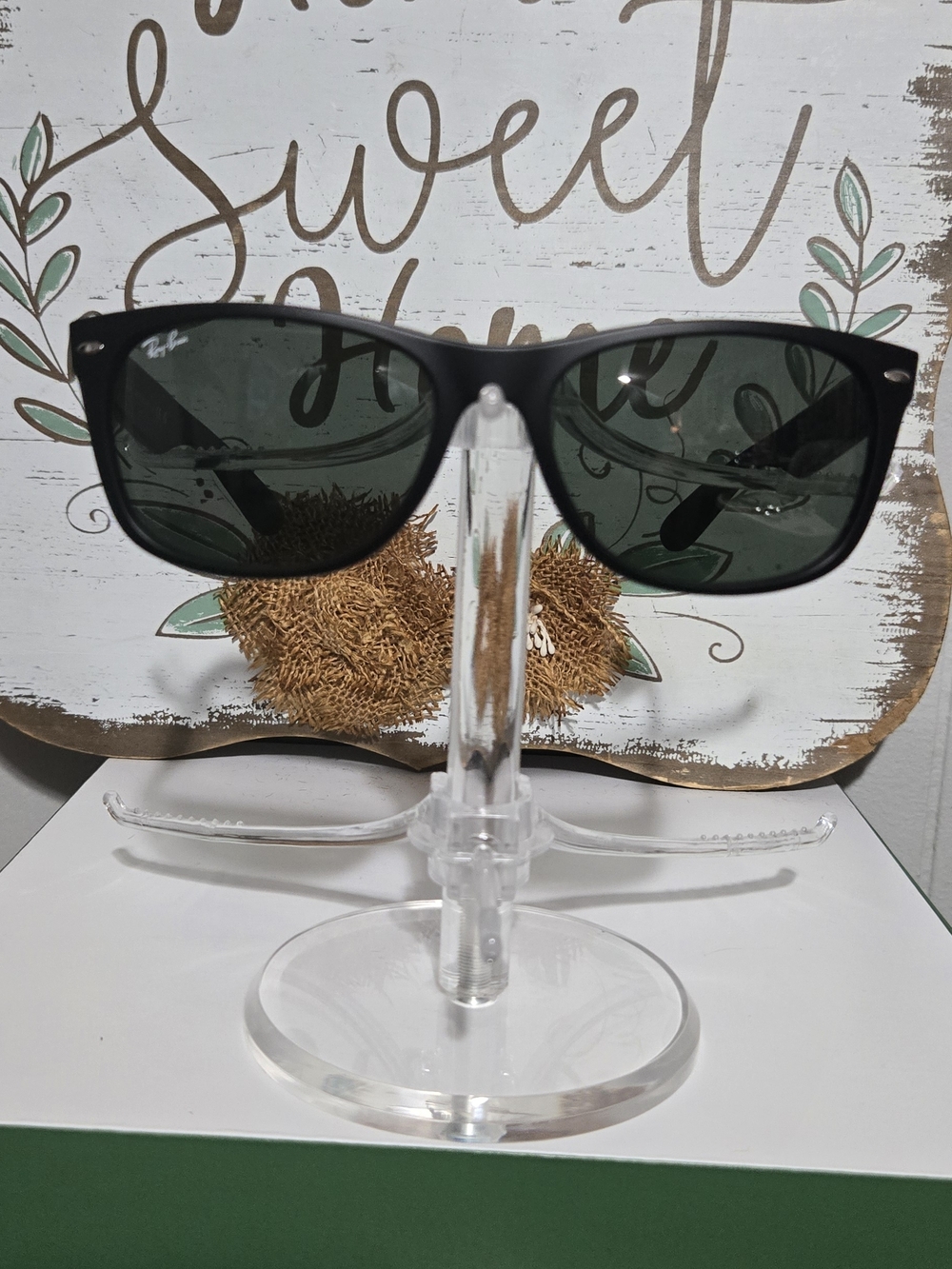 Ray-Ban Black Polarized Wayfarer Sunglasses